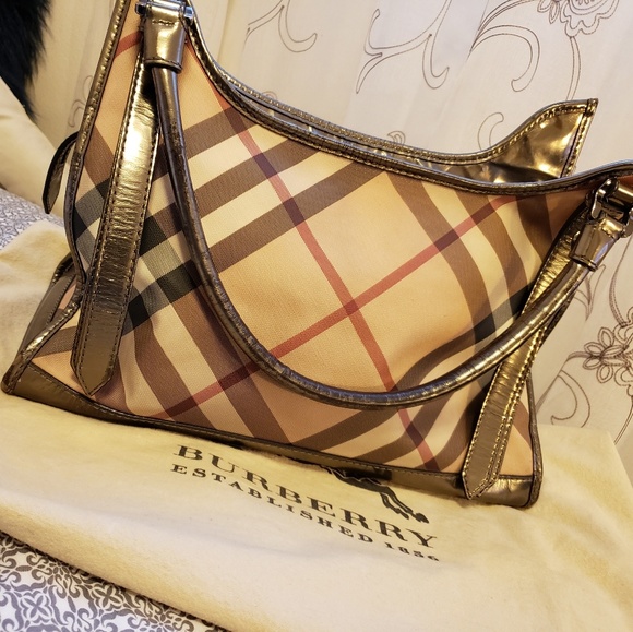 Burberry tote - Picture 1 of 1